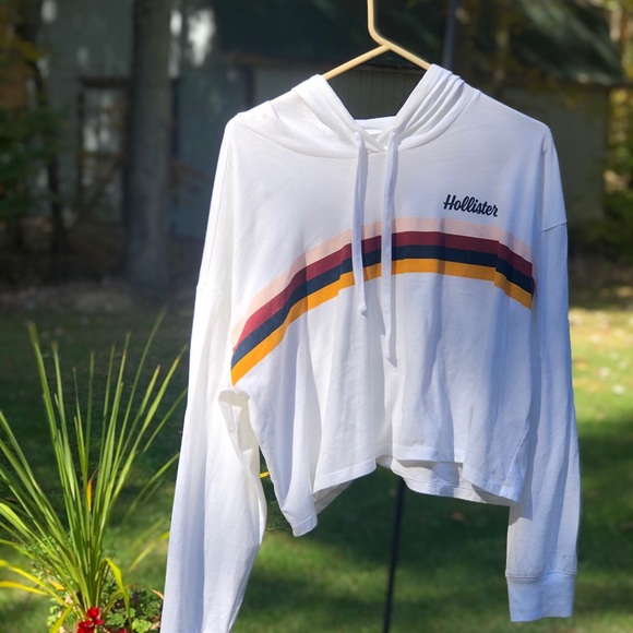 NEW Hollister crop hoodie - Picture 2 of 3